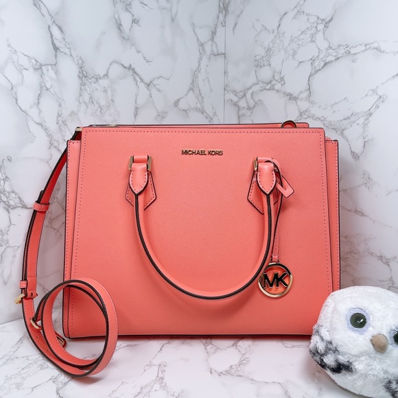 Michael Kors Handbags - Michael Kors Hope Large Satchel